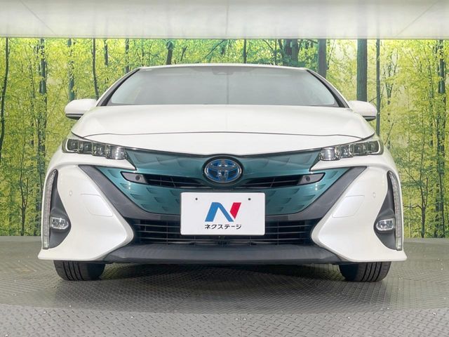 TOYOTA PRIUS PHV 2017 Image 31