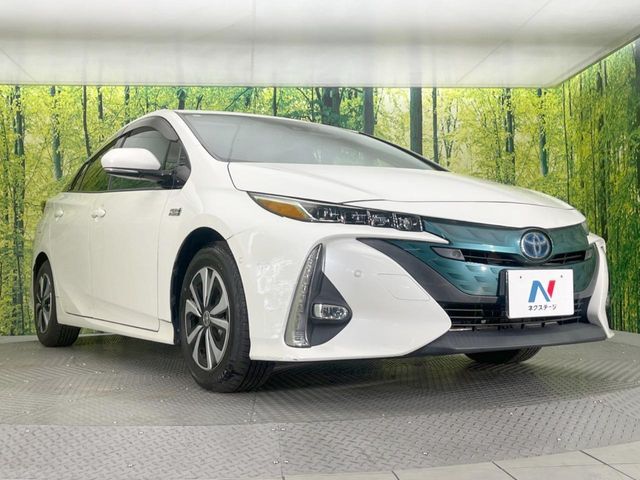 TOYOTA PRIUS PHV 2017 Image 31