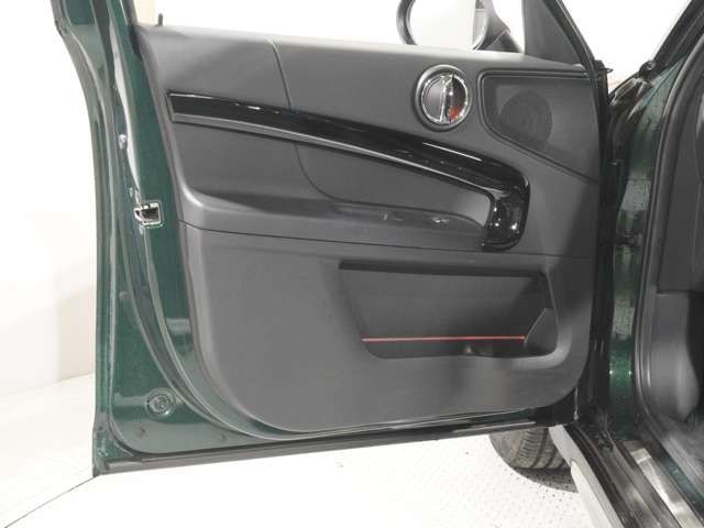 BMW MINI COOPER D CR 2018 Image 31