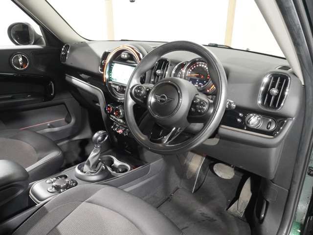 BMW MINI COOPER D CR 2018 Image 31