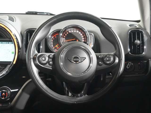 BMW MINI COOPER D CR 2018 Image 31