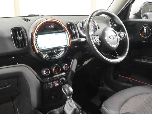 BMW MINI COOPER D CR 2018 Image 31