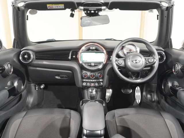 BMW MINI COOPER OPEN 2018 Image 31