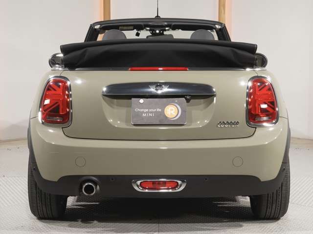 BMW MINI COOPER OPEN 2018 Image 31