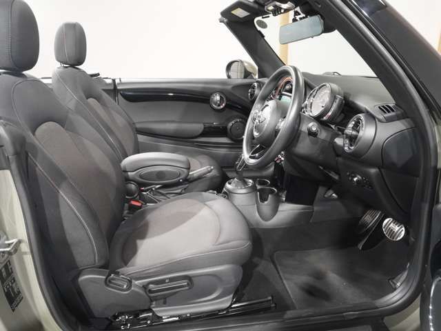 BMW MINI COOPER OPEN 2018 Image 31