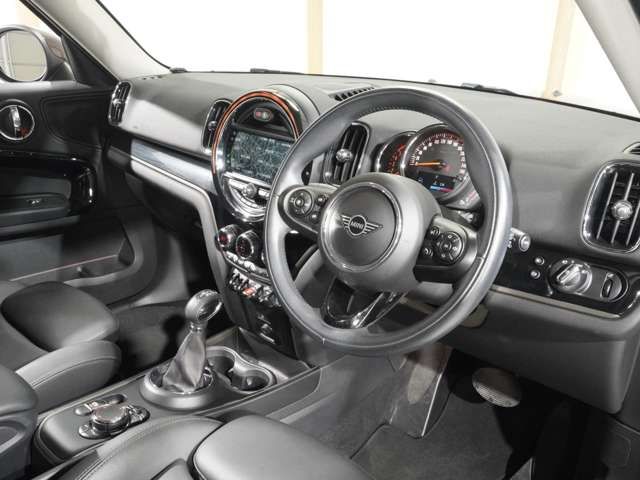 BMW MINI COOPER D CROSSO 2019 Image 31