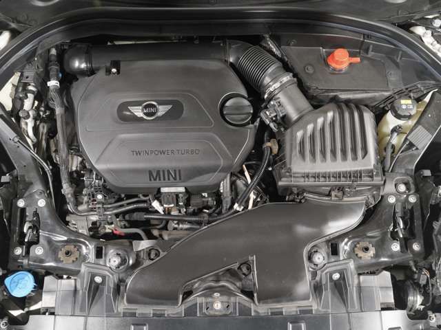 BMW MINI COOPER SD C 2017 Image 31