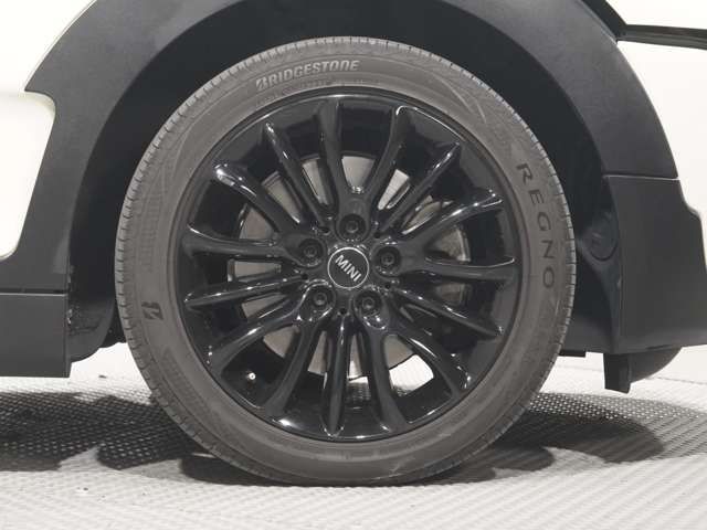 BMW MINI COOPER SD C 2017 Image 31