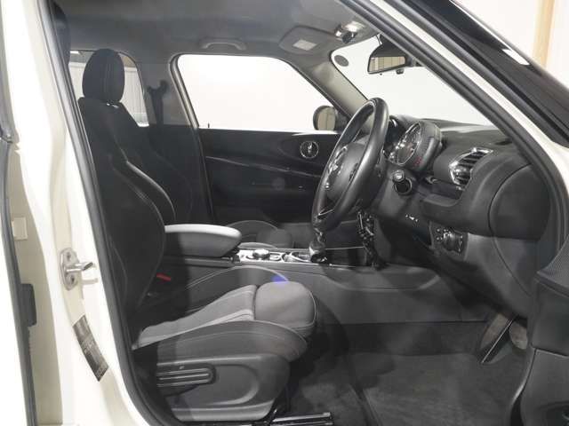 BMW MINI COOPER SD C 2017 Image 31