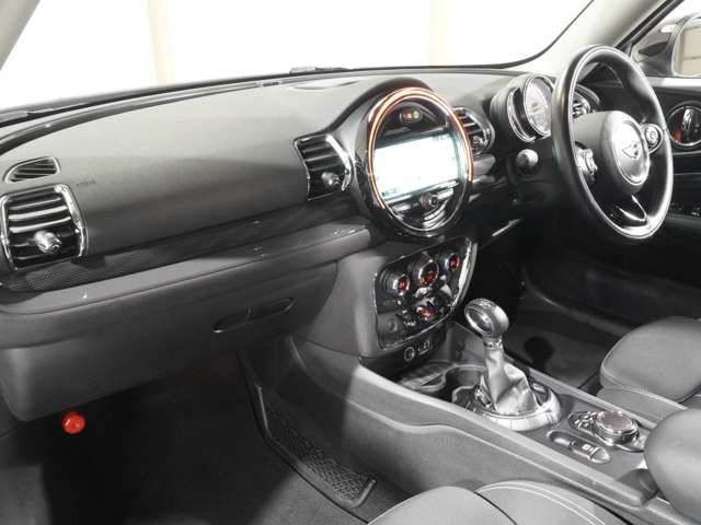 BMW MINI COOPER SD C 2017 Image 31