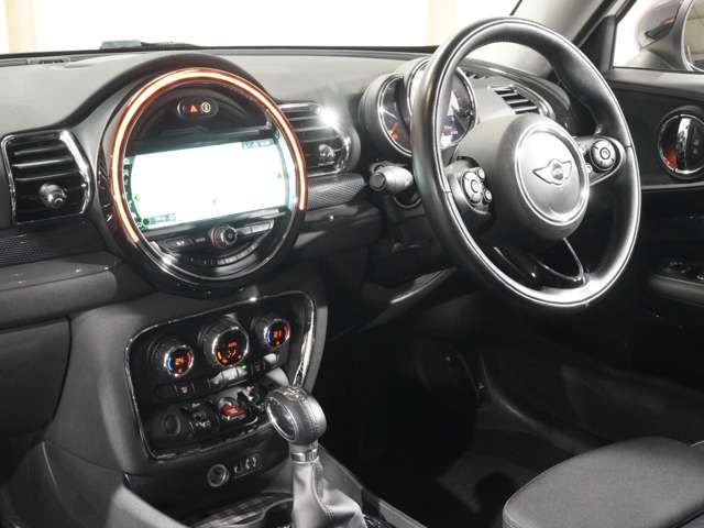 BMW MINI COOPER SD C 2017 Image 31