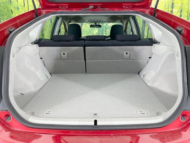 TOYOTA PRIUS 2012 Image 31