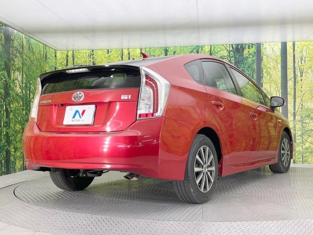 TOYOTA PRIUS 2012 Image 31