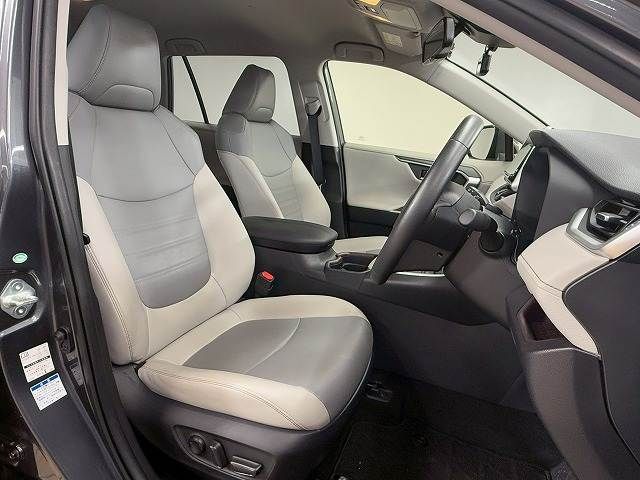 TOYOTA RAV4 HYBRID 4WD 2019 Image 31