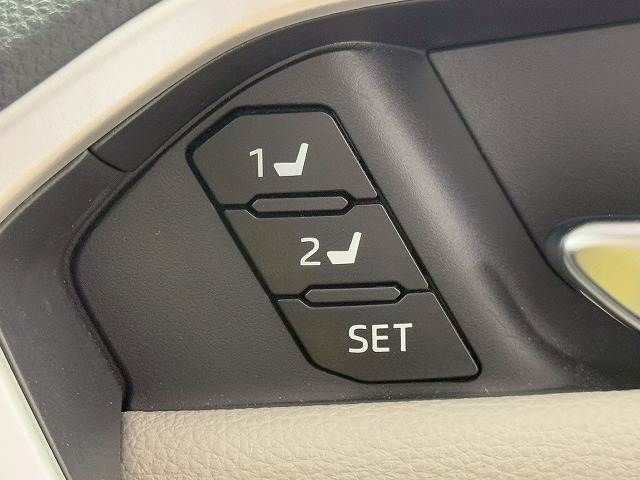 TOYOTA RAV4 HYBRID 4WD 2019 Image 31