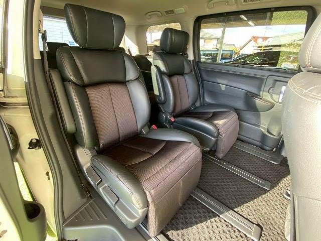 NISSAN ELGRAND 2019 Image 31