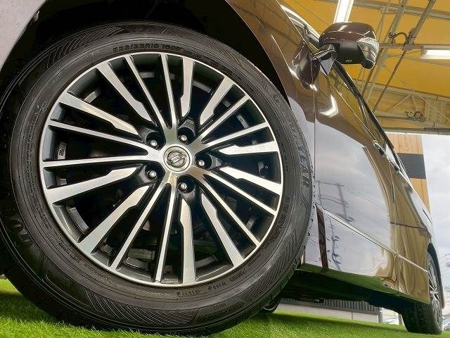 NISSAN ELGRAND 2015 Image 31