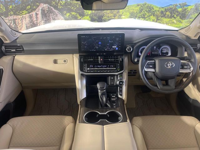 TOYOTA LANDCRUISER WAGON 2026 Image 31