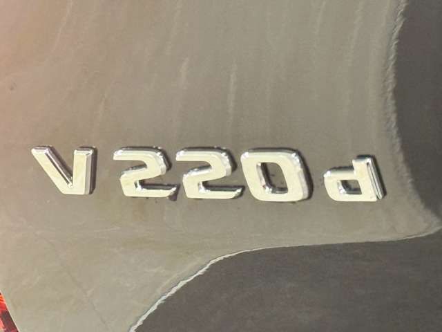 MERCEDES BENZ V CLAS 2024 Image 31