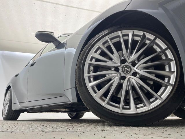 TOYOTA LEXUS IS300 2022 Image 31