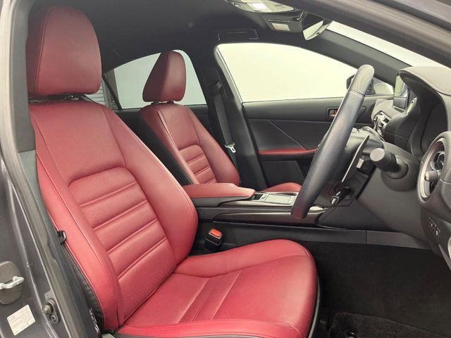 TOYOTA LEXUS IS300 2022 Image 31