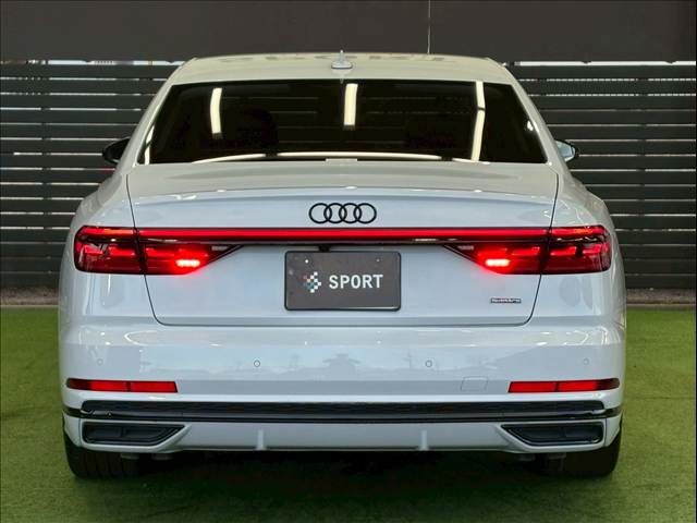 AUDI A8 2021 Image 31