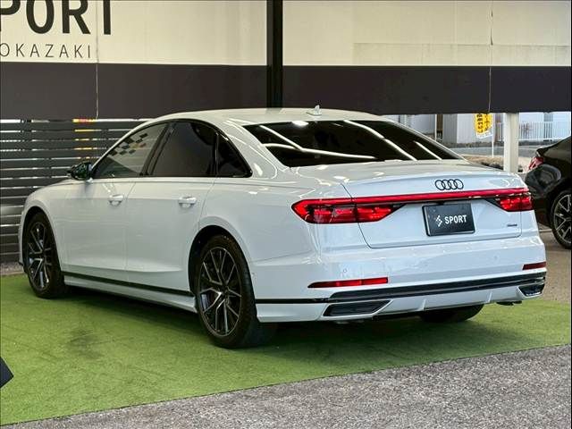 AUDI A8 2021 Image 31