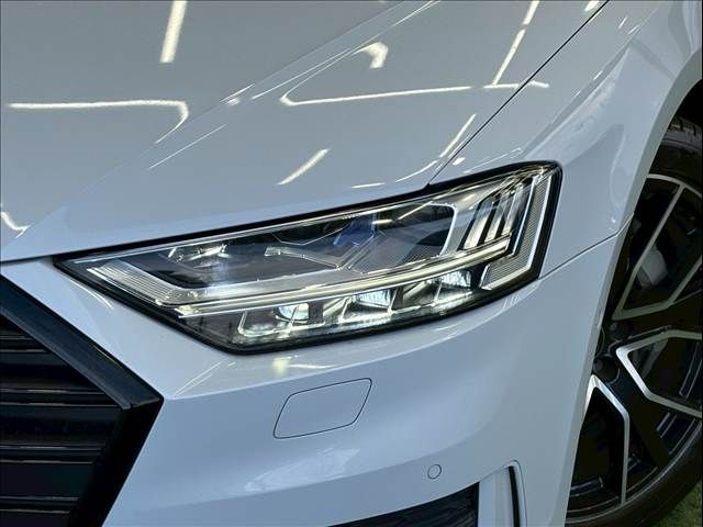 AUDI A8 2021 Image 31