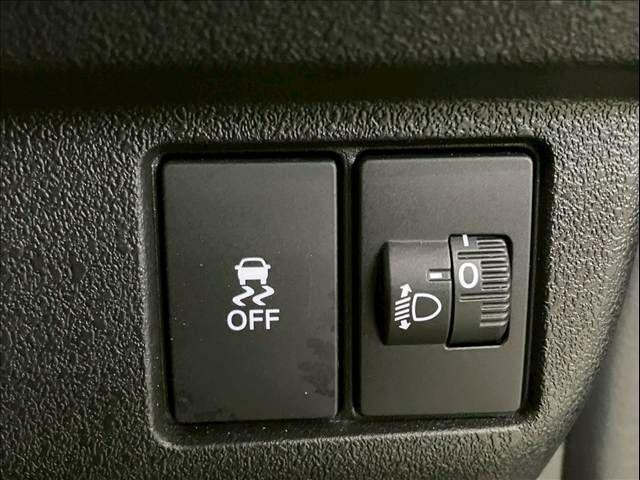 HONDA N BOX CUSTOM 2024 Image 31