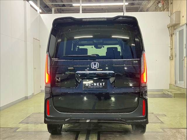 HONDA N BOX CUSTOM 2024 Image 31