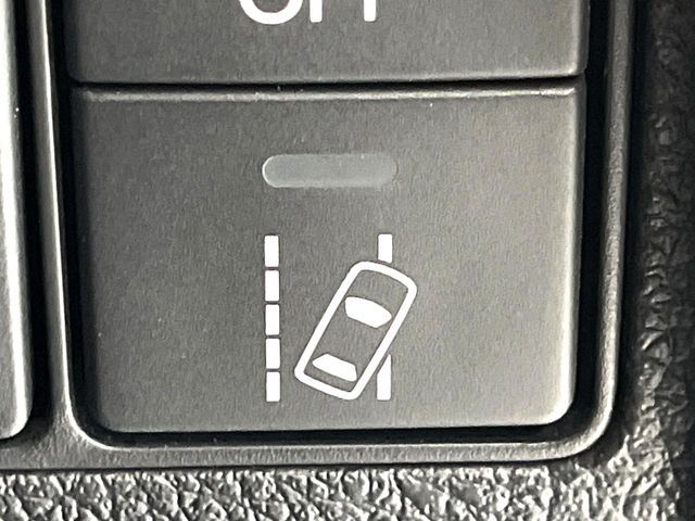 HONDA VEZEL HYBRID 2018 Image 31