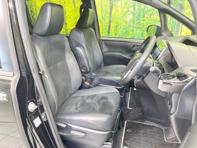 TOYOTA VOXY 2020 Image 31