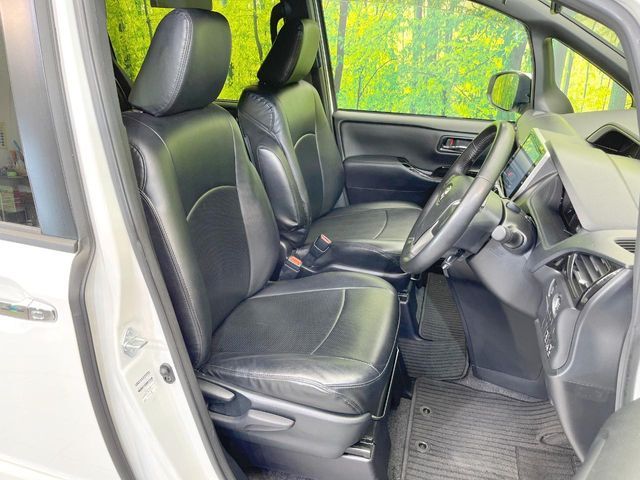 TOYOTA VOXY 2020 Image 31