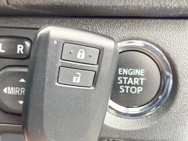 TOYOTA HIACE VAN 2WD 2020 Image 31