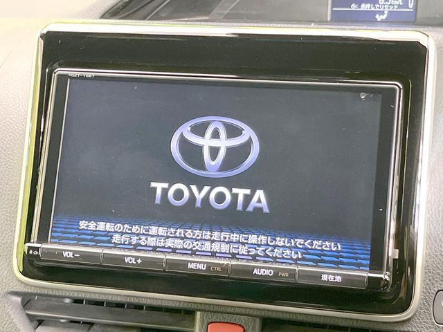 TOYOTA NOAH 2017 Image 31