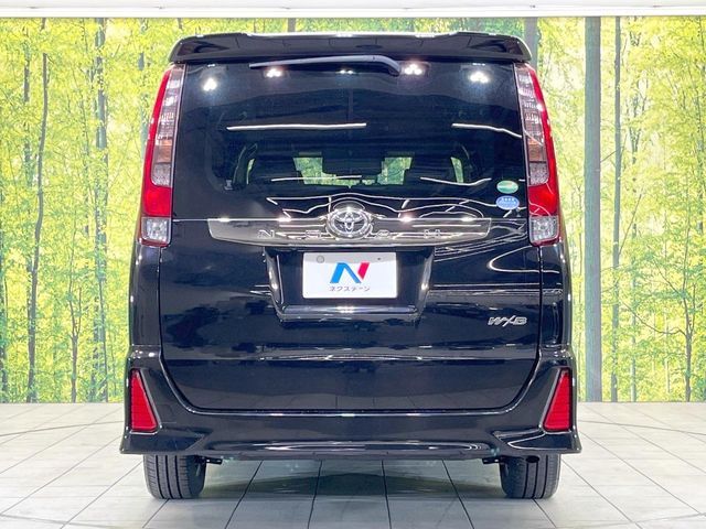 TOYOTA NOAH 2017 Image 31