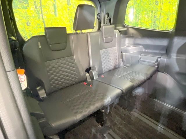 TOYOTA VOXY HYBRID 2023 Image 31