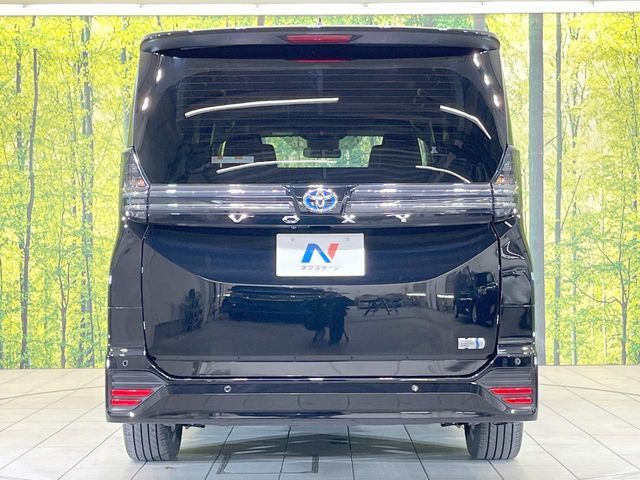 TOYOTA VOXY HYBRID 2023 Image 31