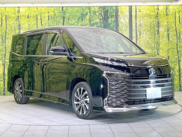TOYOTA VOXY HYBRID 2023 Image 31