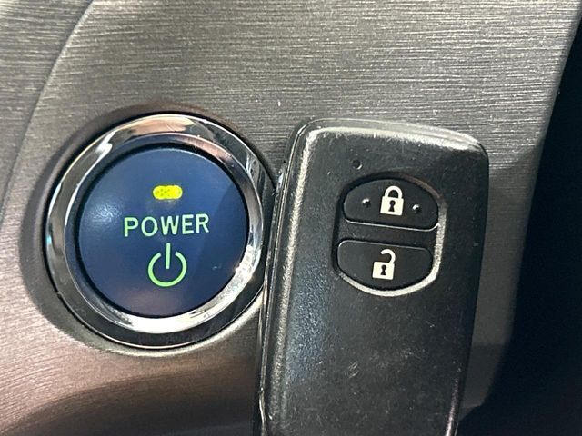 TOYOTA PRIUS 2014 Image 31