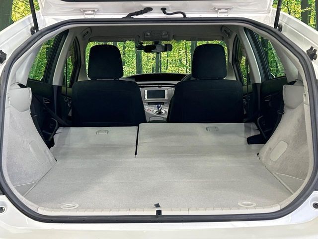 TOYOTA PRIUS 2014 Image 31