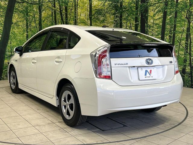 TOYOTA PRIUS 2014 Image 31