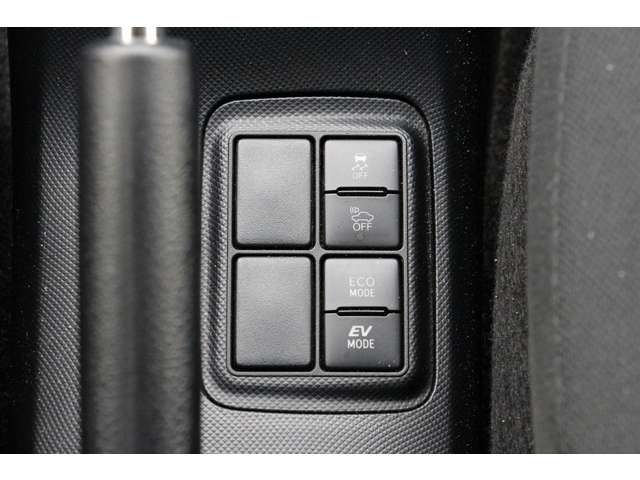 TOYOTA AQUA 2018 Image 31