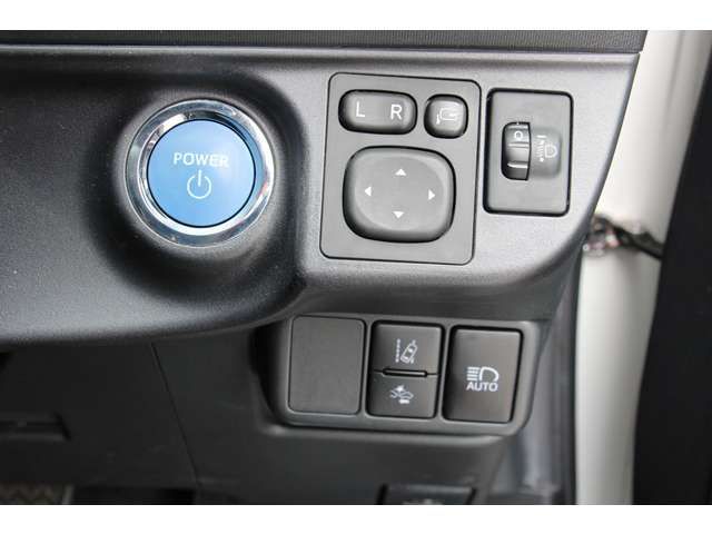 TOYOTA AQUA 2018 Image 31