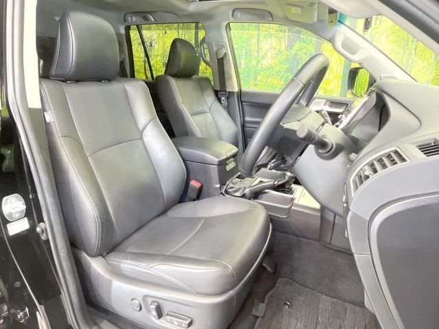 TOYOTA LANDCRUISER PRADO 2022 Image 31