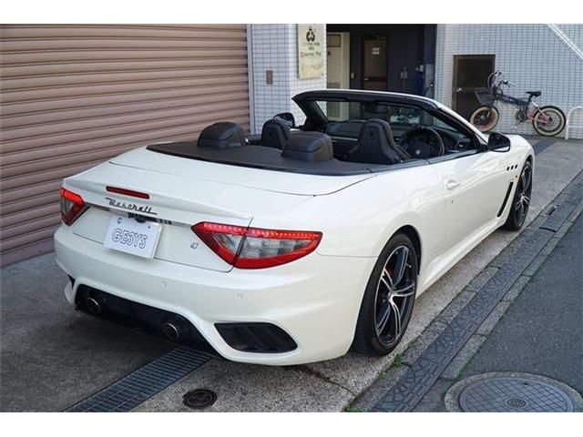 MASERATI GRANCABRIO 2018 Image 31