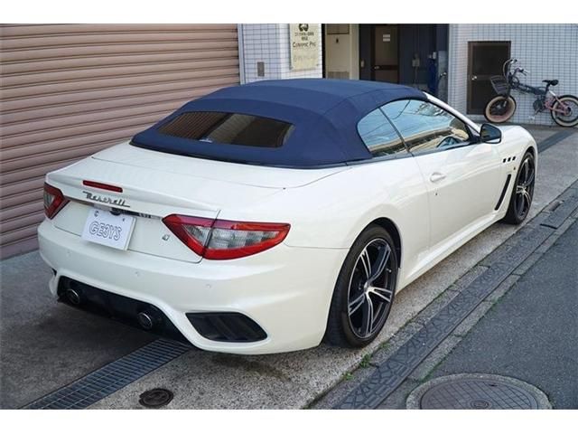 MASERATI GRANCABRIO 2018 Image 31