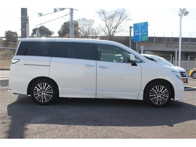 NISSAN ELGRAND 2024 Image 31