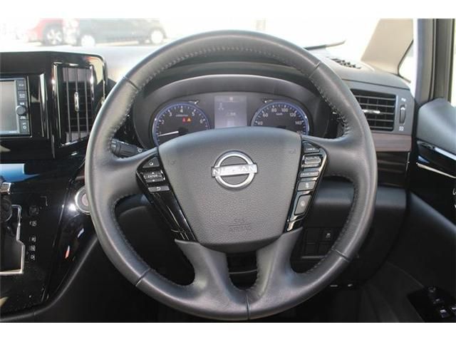 NISSAN ELGRAND 2024 Image 31