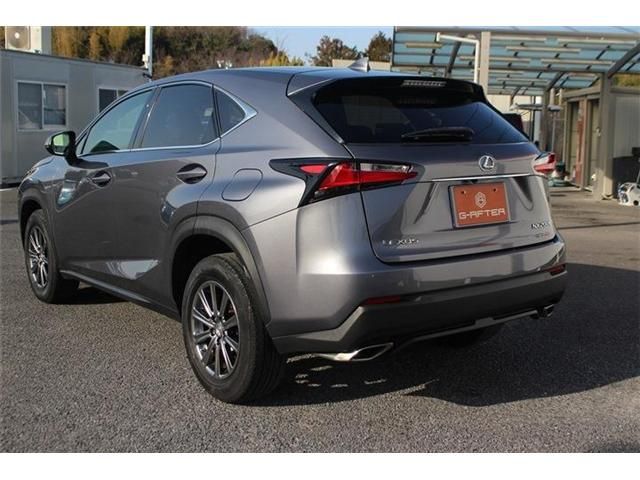 TOYOTA LEXUS NX200T 2016 Image 31